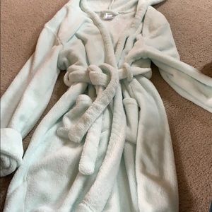 GAP Pajamas - A girls soft mint green robe made by Gap, size 10 GAP Pajamas - A girls soft mint green robe made by Gap, size 10
